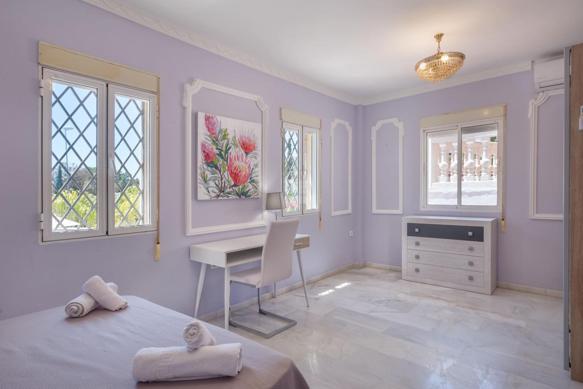 Domus Vesta Close To Nikki * Marbella